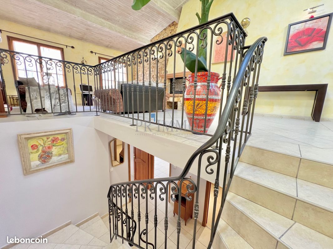 Maison 4 pièces 111 m² · à Fréjus · 111 m² · 349 000 €
