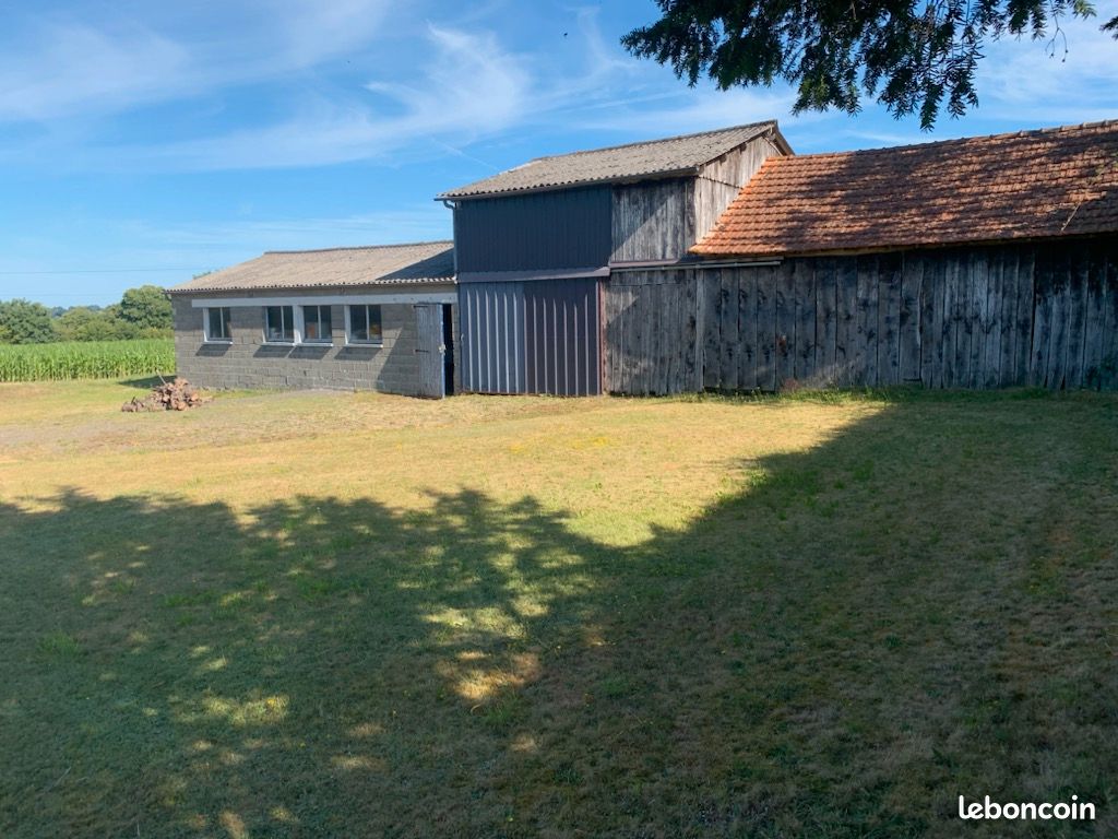 Maison 1 pièce 180 m² · à Lapenty · 180 m² · 38 000 €