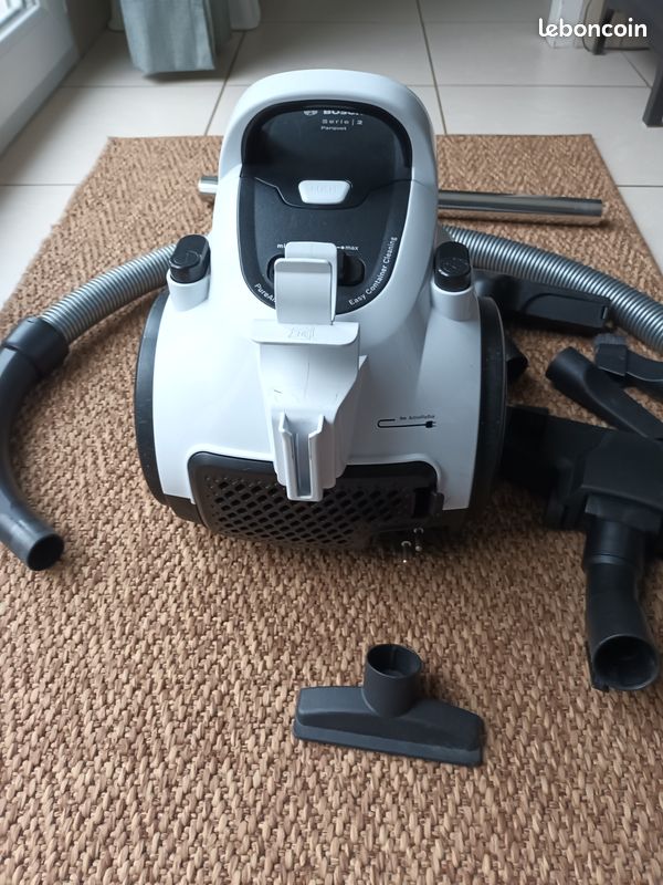 Bosch Bagless Vacuum Cleaner exclusive ProAnimal