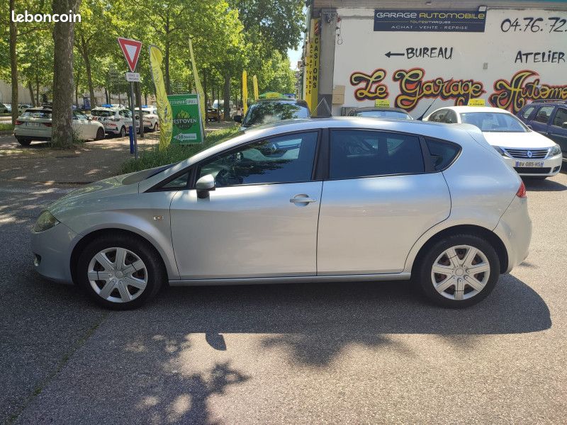 Seat LEON 2.0 TDI140 STYLANCE (image 39)
