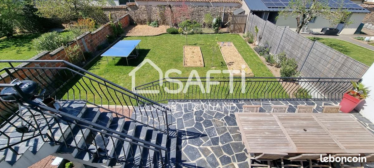 Maison 6 pièces 169 m² - Bressuire 79300 (image principale 11)