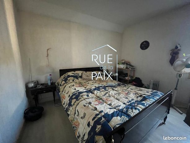 https://img.leboncoin.fr/api/v1/lbcpb1/images/76/c8/66/76c86603f4d59b00d226ea94d0e9faa318e88179.jpg?rule=ad-image