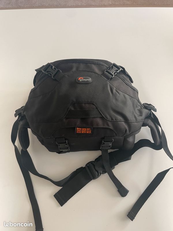 Lowepro 2145910 Sac, Ex 120 Sac pour Appareil photo, Nylon Noir