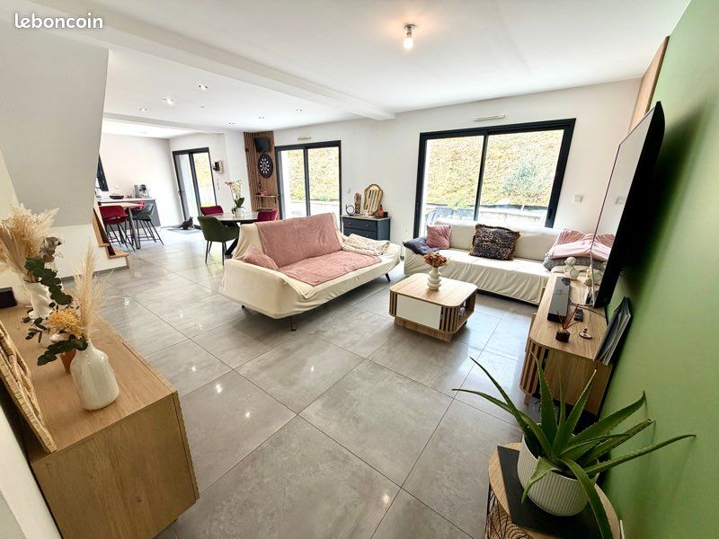 Maison 5 pièces 127 m² · à Les Damps · 127 m² · 380 500 €