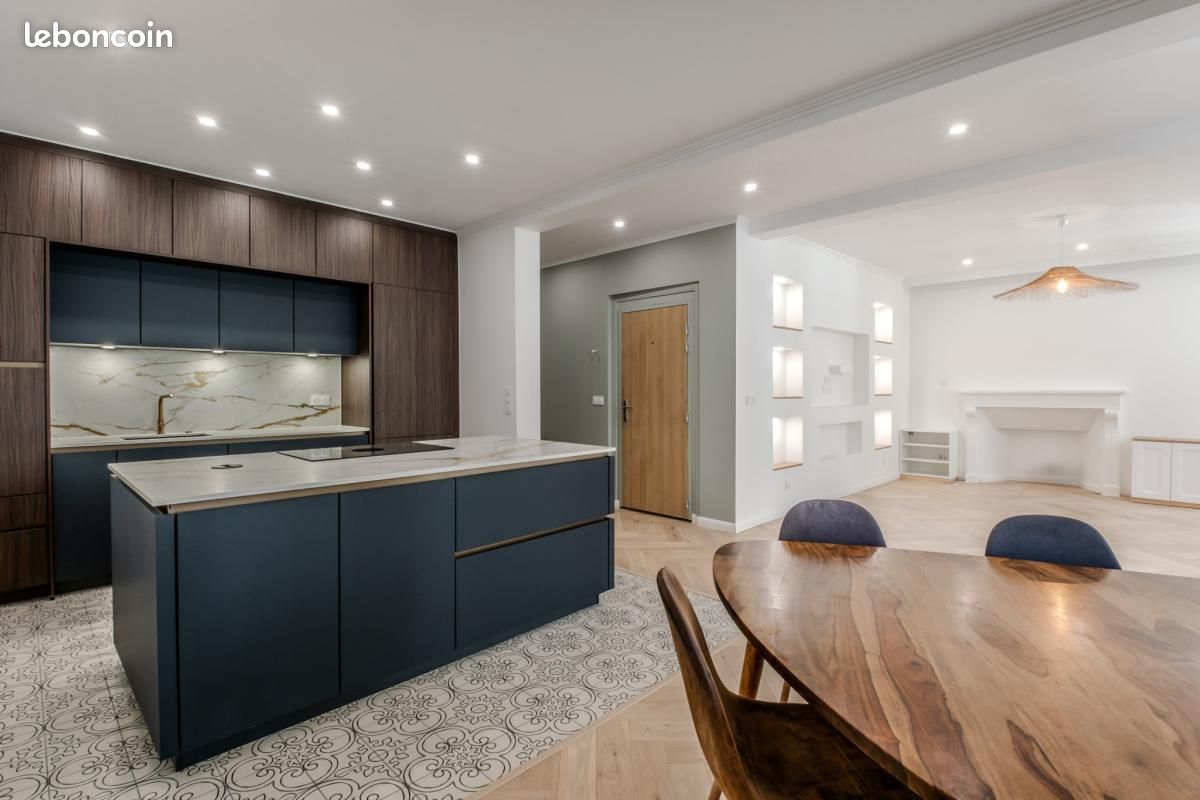 Appartement 4 pièces 119 m² · à Évian-les-Bains · 119 m² · 624 000 €