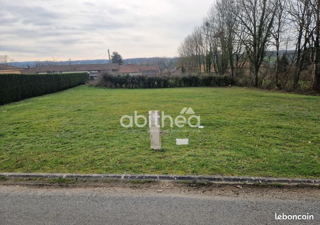Terrain 1145 m² Suris