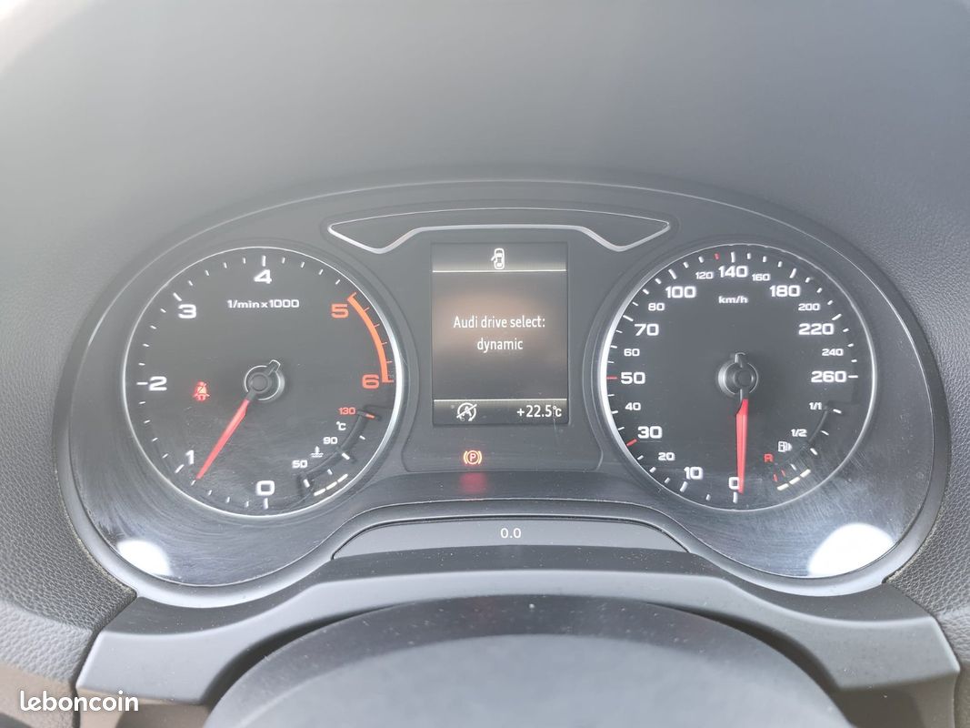 Audi A3 2.0 TDI 184ch Sportback - S line (image 15)