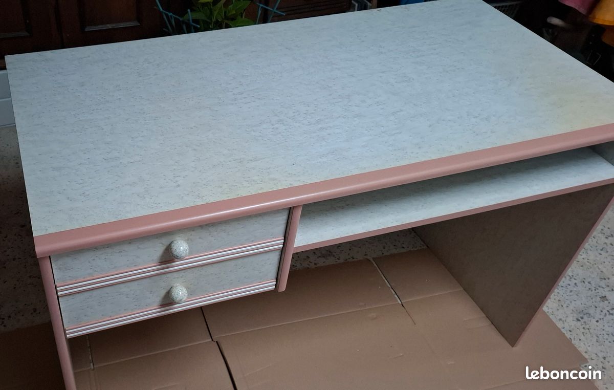 Bureau (image 3)