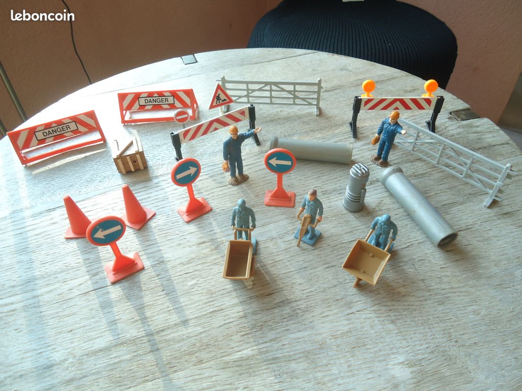 Personnages figurines de chantier (image 1)