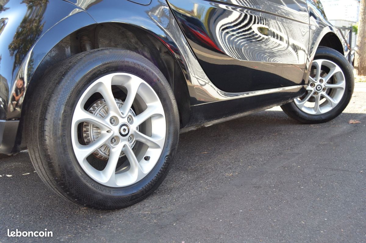 Smart FORTWO COUPE 71CH PURE TWINAMIC E6C (image 14)
