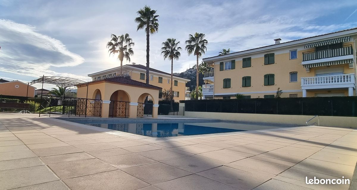 Appartement 2 pièces 44 m² · à Mandelieu-la-Napoule · 44 m² · 295 000 €