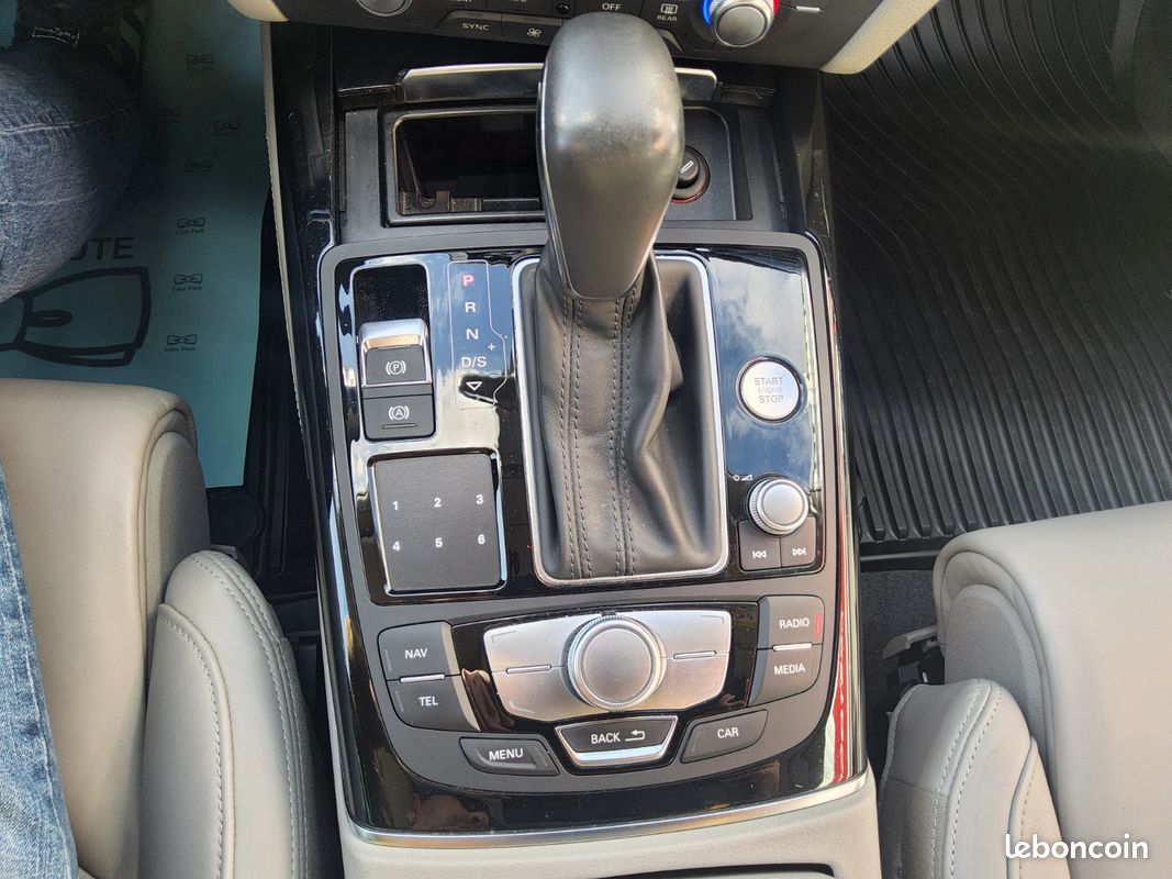 AUDI A7 SPORTBACK 2.0 TFSi 252 S tronic 7 Quattro Avus 1ER MAIN (image 28)