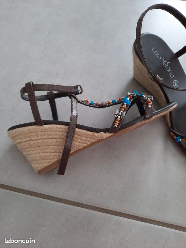 Ensemble paires de chaussures (image 8)