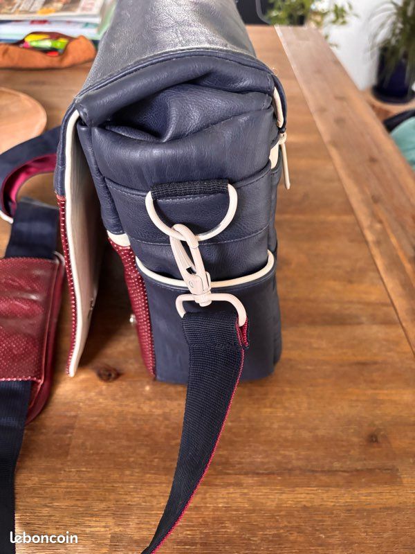 Sac marque SMILE neuf (image 3)