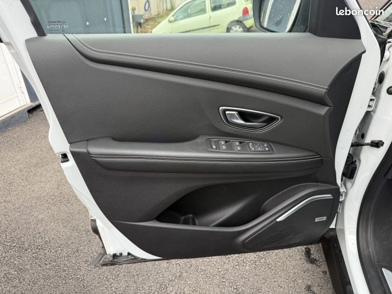 Renault SCENIC IV 1.2 TCE 130CH ENERGY INTENS (image 18)