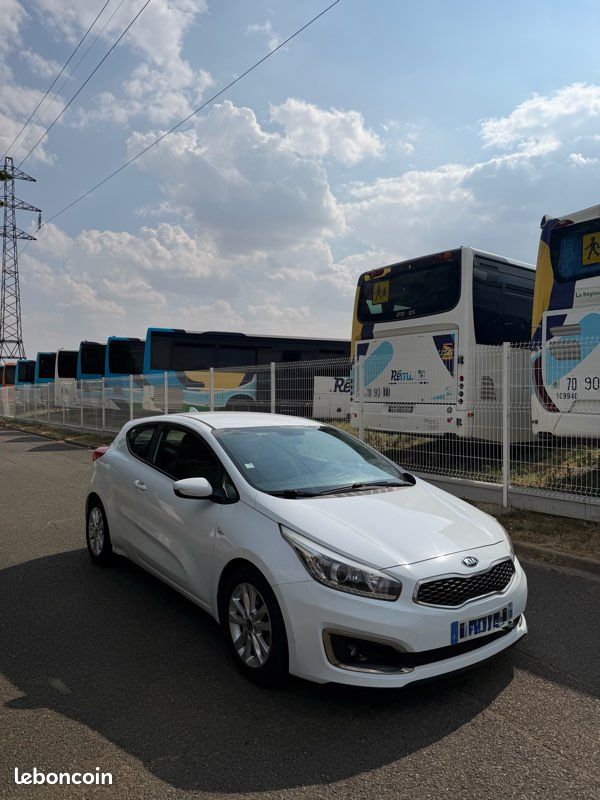 Kia ceed phase 2 1.0 tgdi 120cv / entretien complet (image 5)