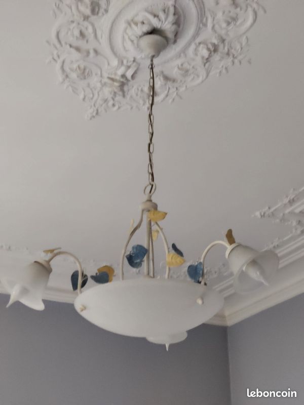 Lustre éclairage à 3 branches en verre (image 1)