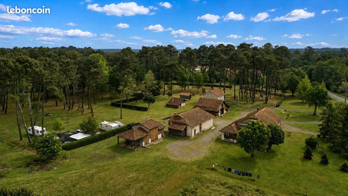 Maison 7 pièces 166 m² · à Saint-Julien-en-Born · 166 m² · 1 600 000 €