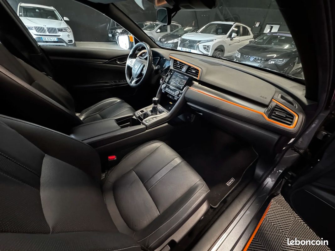 Honda CIVIC 1.6 i-DTEC Exclusive Premium Exclusive Premium (image 32)