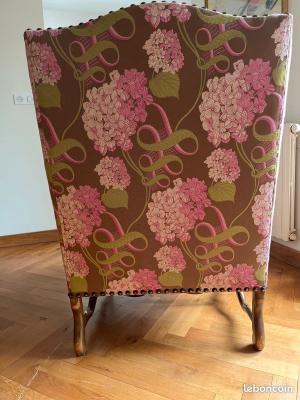 Fauteuil avec pouf en très bon état (image 3)