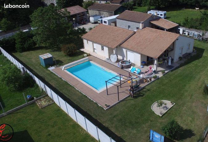 Maison 11 pièces 282 m²