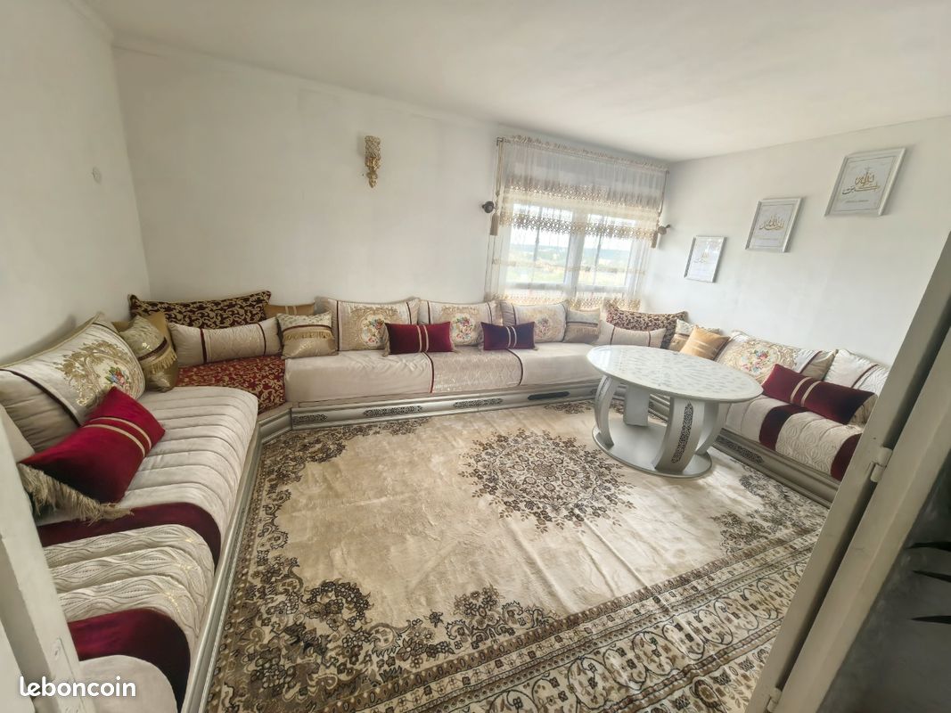 Appartement 5 pièces 94 m² · aux Mureaux · 94 m² · 195 000 €