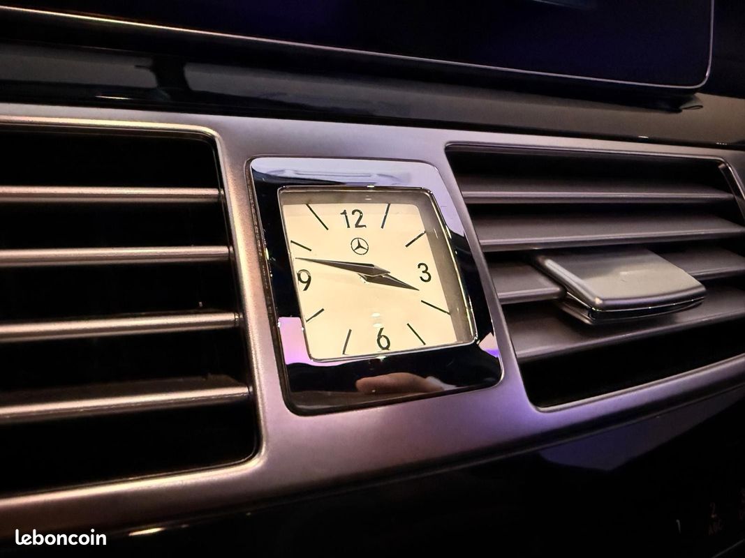 MERCEDES CLASSE CLS COUPE AMG 350d 260ch V6 3.0L 4MATIC BVA9 ANALOG CLOCK (image 30)