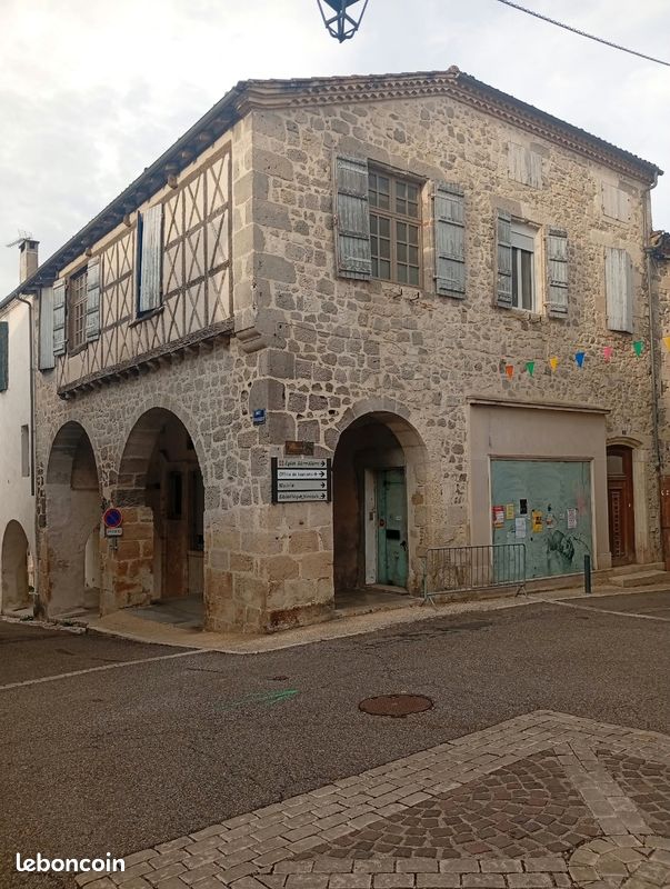 Immeuble 8 pièces 250 m² · à Mézin · 250 m² · 110 000 €