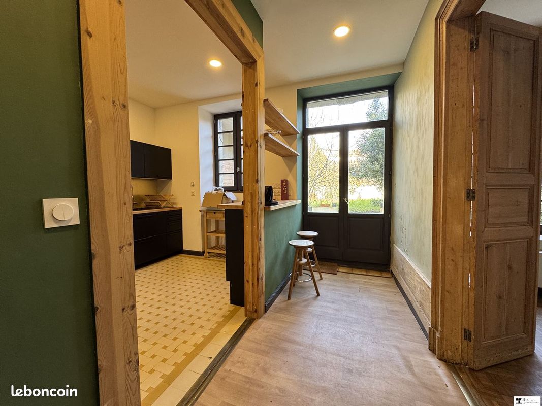 Maison 11 pièces 230 m² · à Cazères · 230 m² · 274 000 €