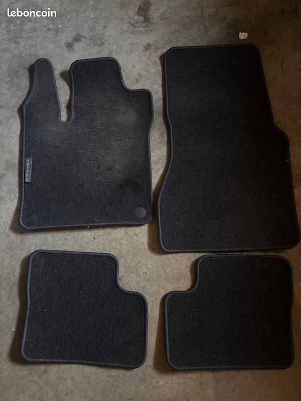 4 tapis de sol Renault twingo 3 (image 1)