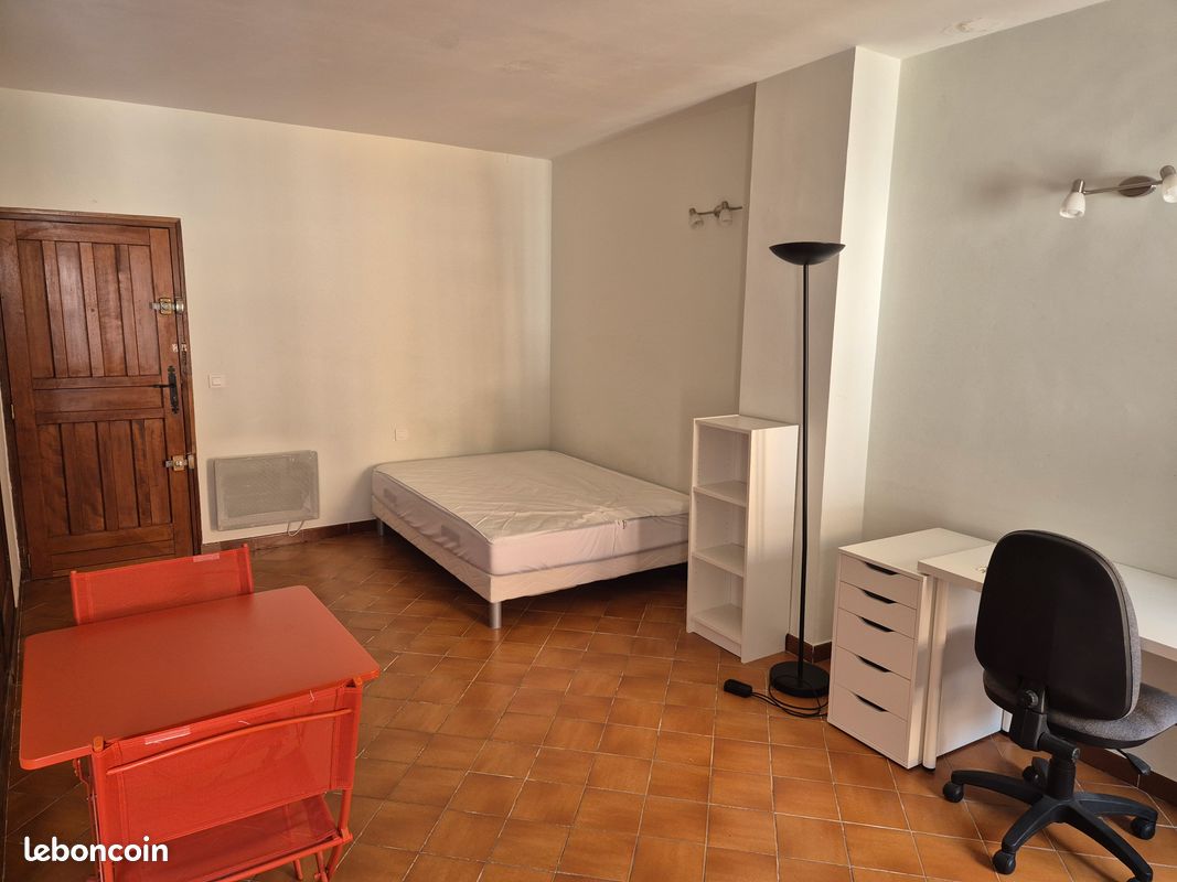 Appartement 1 pièce 28 m² · à Aix-en-Provence · 28 m² · 675 €