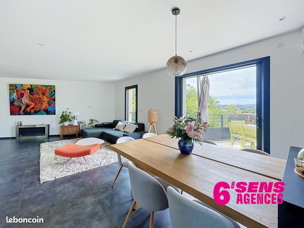 Maison 5 pièces 180 m² · à Val d'Oingt · 180 m² · 470 000 €