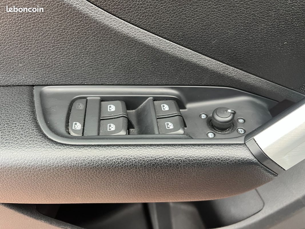 Audi Q2 35 TFSI S line S-tronic (image 10)