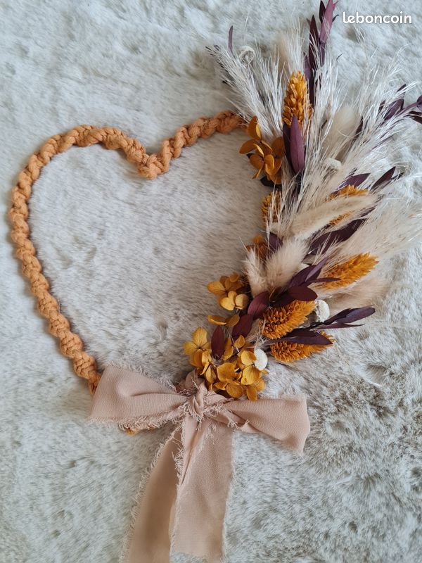 Coeur en macramé et fleurs séchées neuf. Une décoration originale à suspendre (image 4)