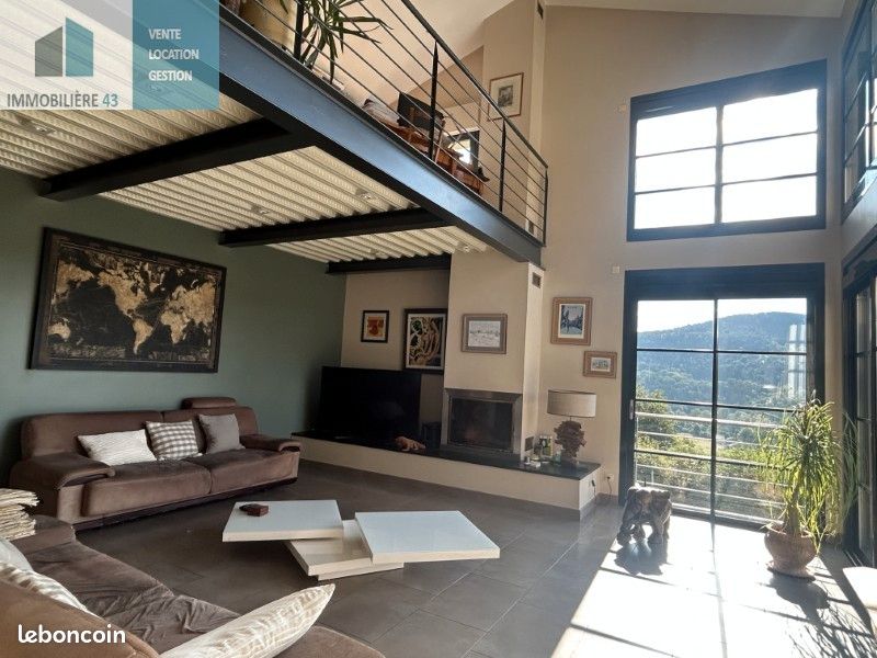 Propriété 4 pièces 200 m² (image 4)