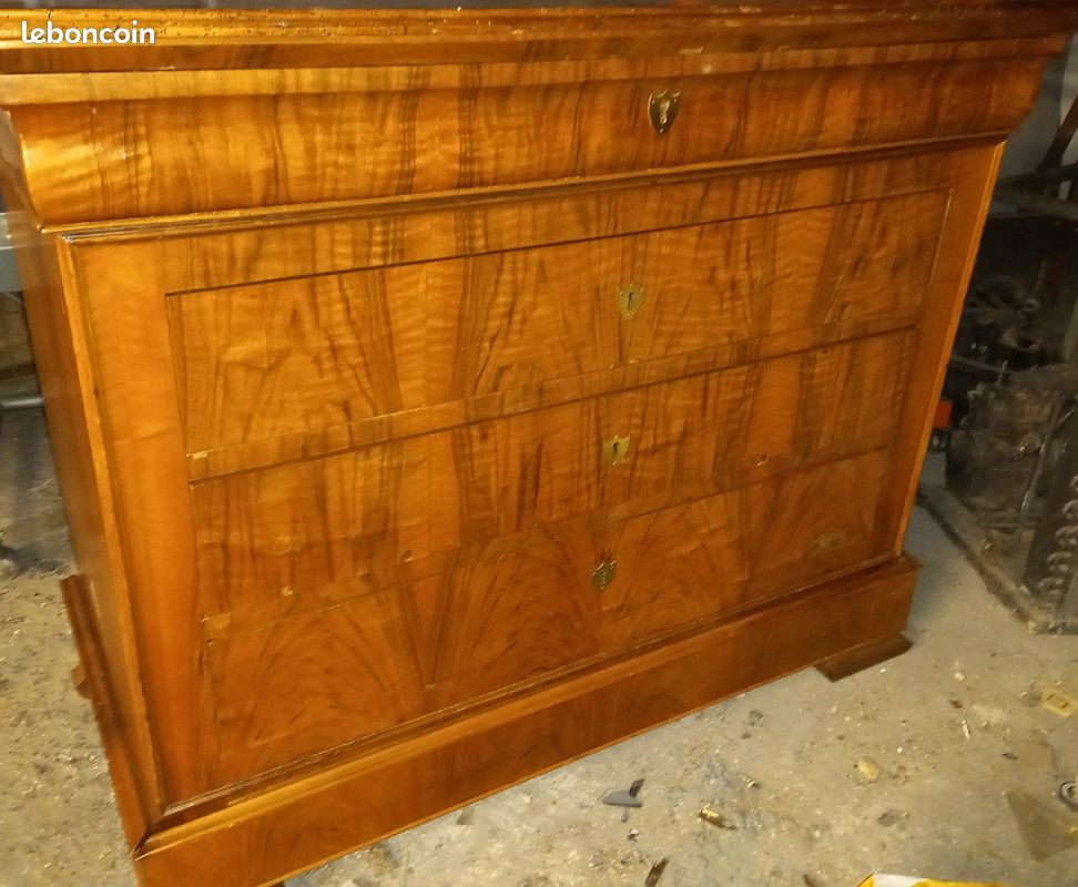Commode Louis Philippe en noyer (image 4)