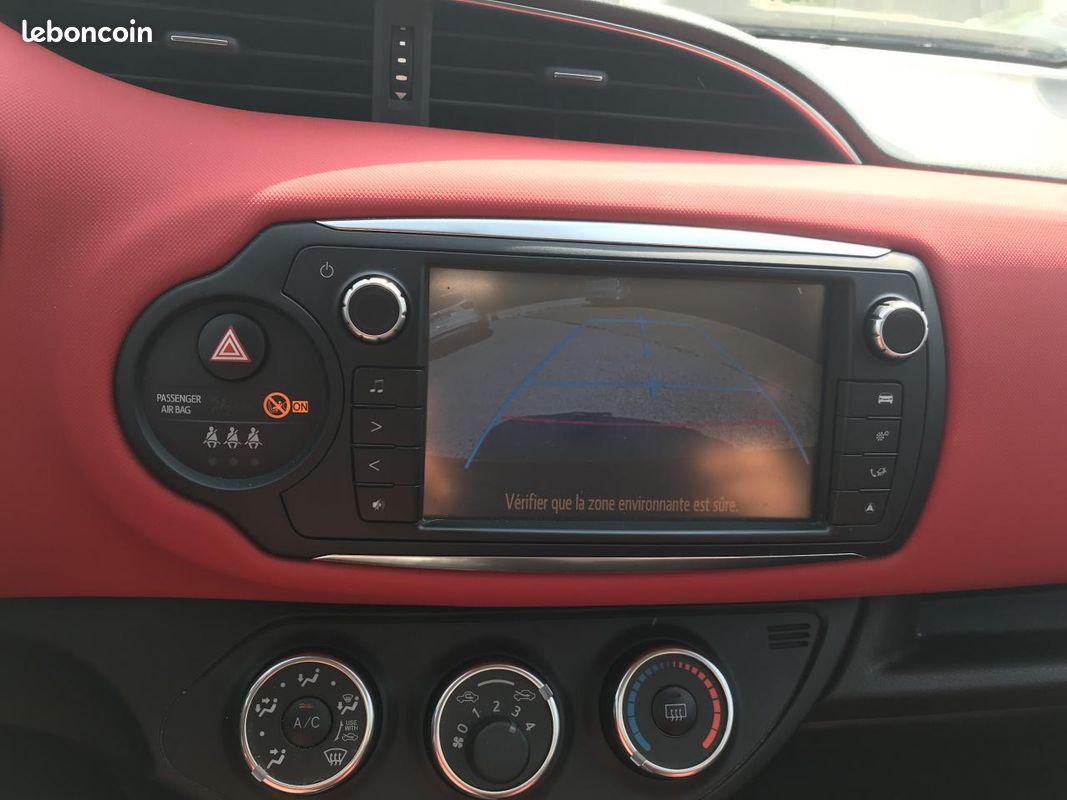 TOYOTA YARIS 1.3 - 100 VVT-i III 2011 Style PHASE 2 (image 25)