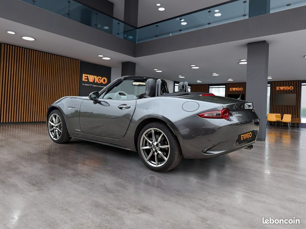 MAZDA MX5 ROADSTER 2.0 SKYACTIV-G 185 CH * CARPLAY*CAMERA DE RECUL*PACK SPORT* FULL ENTRETIEN MAZDa (image 16)