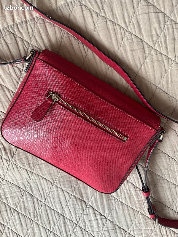 Magnifique sac à bandoulière GUESS rose framboise bordeaux très bon état (image 8)