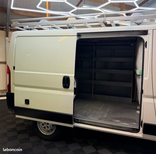 Peugeot BOXER FG 330 L1H1 2.2 BLUEHDI S&S 120CH ASPHALT (image 7)