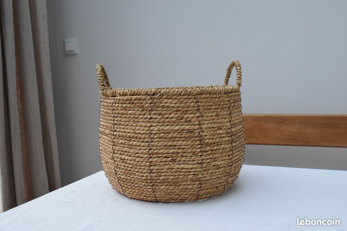 Panier en jonc avec 2 anses (image 1)