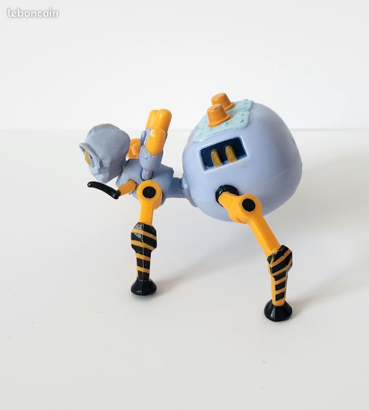 Invizimals figurine (image 4)