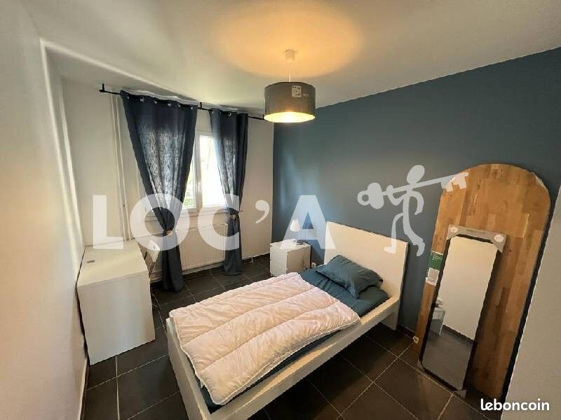 Appartement 1 pièce 12 m² · à Vaulx-en-Velin · 12 m² · 490 €