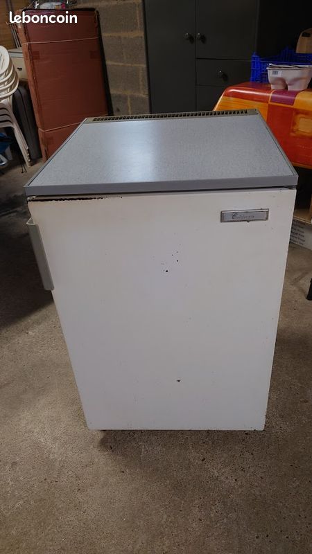 Vends Frigo Table Top (image 1)
