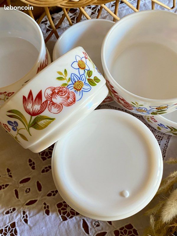 Ramequins Arcopal vintage Blanc - Vendu