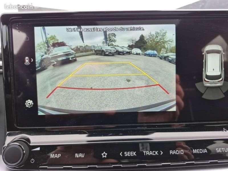 Kia ProCeed 1.0 T-GDI 120ch GT Line Premium (image 17)