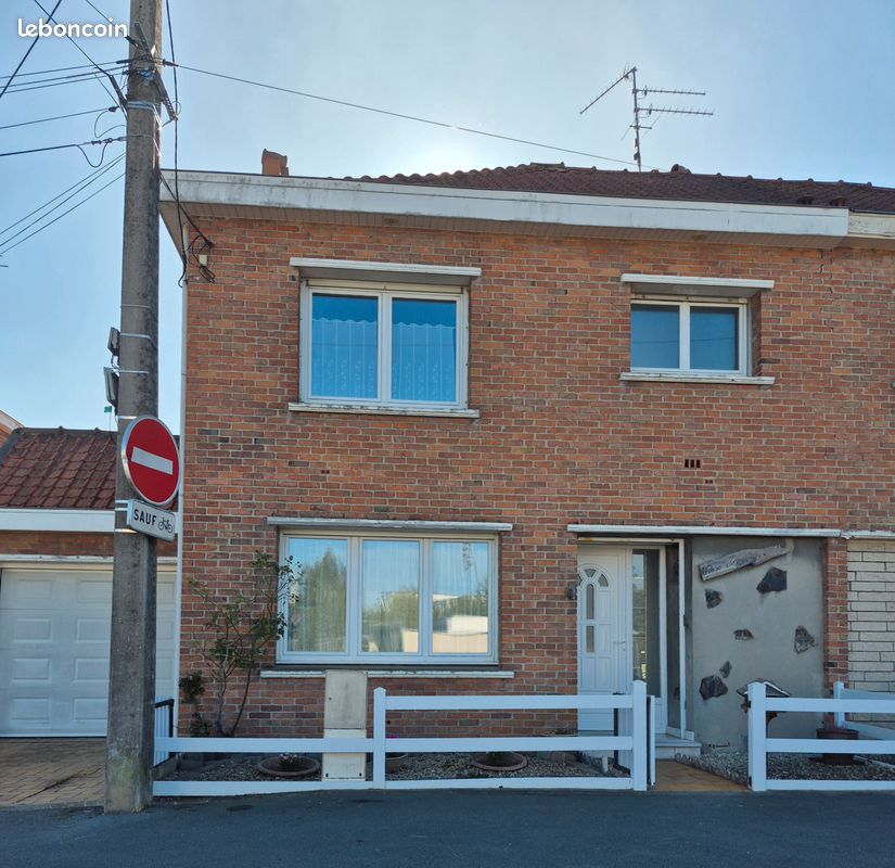 Maison 4 pièces 87 m² · à Wavrin · 87 m² · 240 000 €