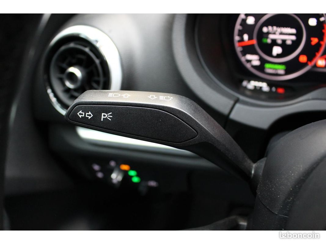 AUDI A3 SPORTBACK S line - 35 TFSI -150 CH - BV S-Tronic 7 (image 42)