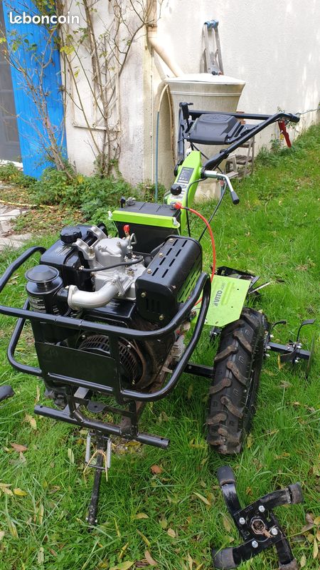 Motoculteur diesel 12 CV transmission directe VITO 456 cm3 avec 2 fraises et butteur (image 1)