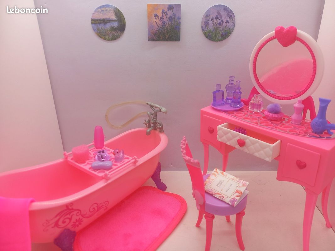 Salle de bain barbie (image 1)